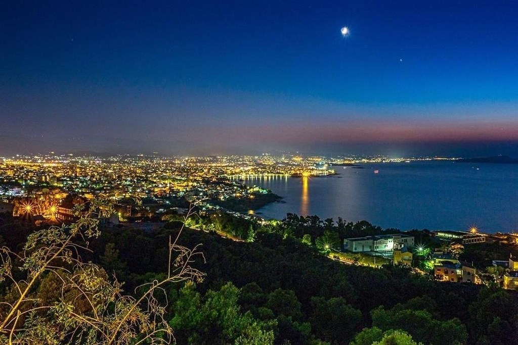 na-prodej-2-prepychove-vily-s-vyhledem-na-more-kreta-recko