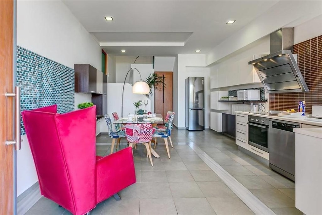 na-prodej-2-prepychove-vily-s-vyhledem-na-more-kreta-recko