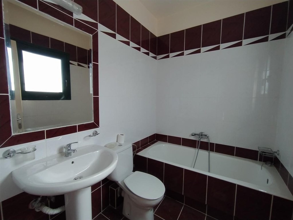 pekny-mezonet-s-velkou-terasou-a-vyhledem-na-more-kreta-recko