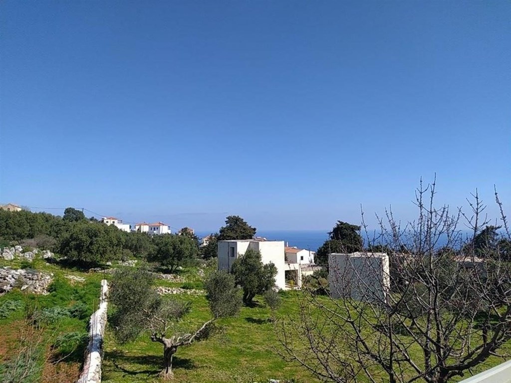 pekny-mezonet-s-velkou-terasou-a-vyhledem-na-more-kreta-recko