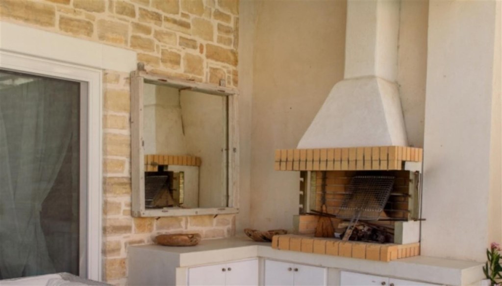 na-prodej-nadherna-vila-s-bazenem-a-zahradou-kreta-recko