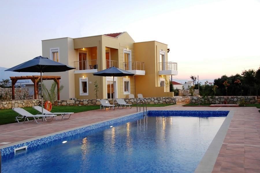 5-atraktivnich-vil-s-vyhledem-na-more-kreta-recko