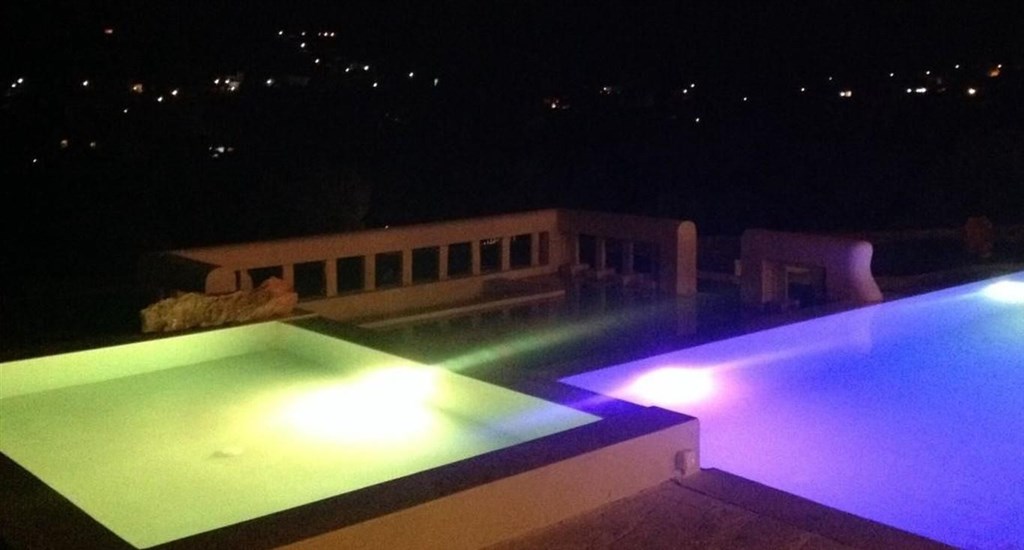 na-prodej-moderni-vila-s-velkou-zahradou-a-bazenem-kreta-recko