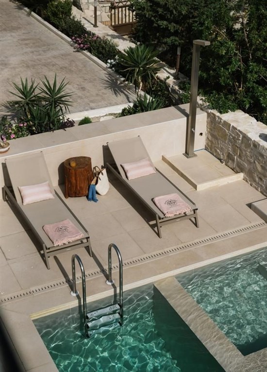 na-prodej-nova-moderni-vila-blizko-more-a-plaze-kreta-recko