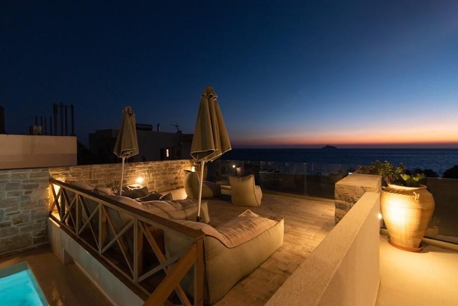 na-prodej-nova-moderni-vila-blizko-more-a-plaze-kreta-recko