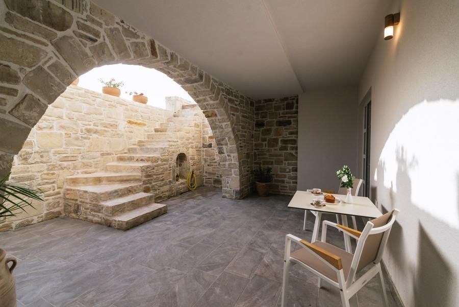 na-prodej-nova-moderni-vila-blizko-more-a-plaze-kreta-recko