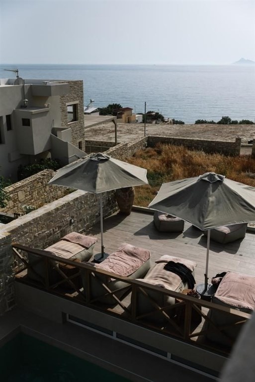 na-prodej-nova-moderni-vila-blizko-more-a-plaze-kreta-recko