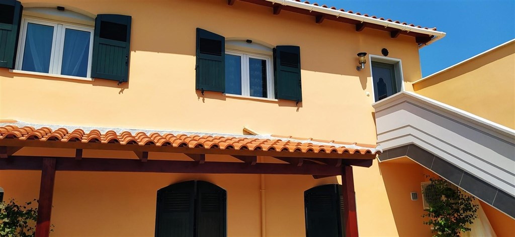 utulny-apartmanovy-dum-s-otevrenym-vyhledem-na-more-kreta-recko