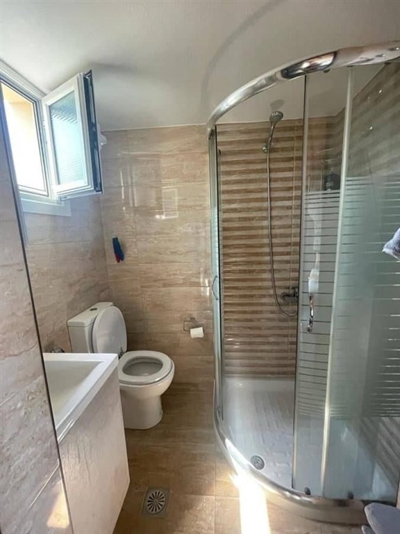 na-prodej-moderni-vila-s-bazenem-a-vyhledem-na-more-kreta-recko