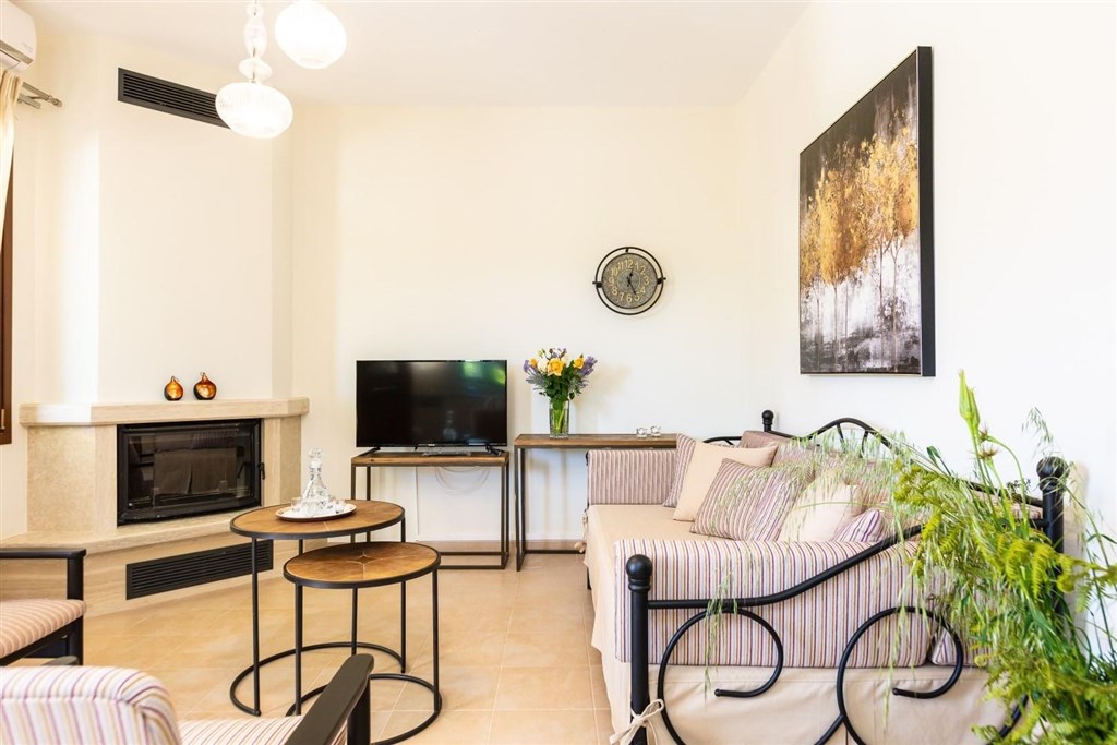 moderni-dum-v-rustikalnim-duchu-a-s-bazenem-kreta-recko