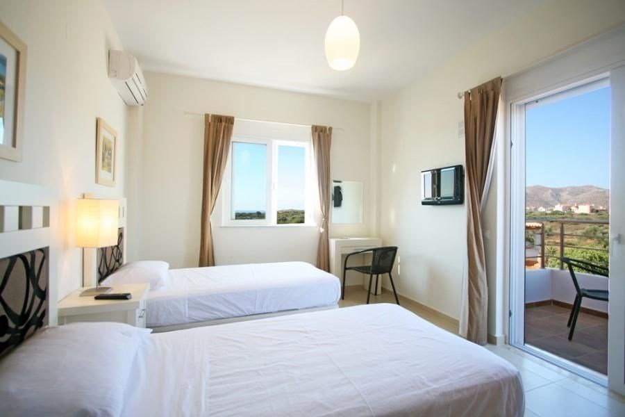 5-atraktivnich-vil-s-vyhledem-na-more-kreta-recko