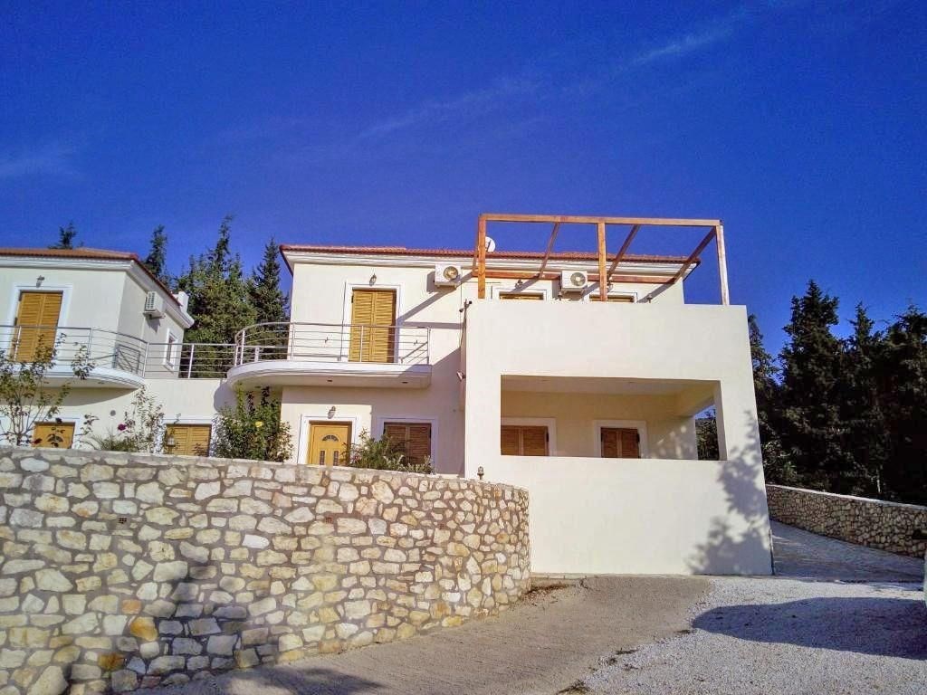 komplex-2-vil-a-jednoho-studia-s-vyhledem-na-more-kreta-recko