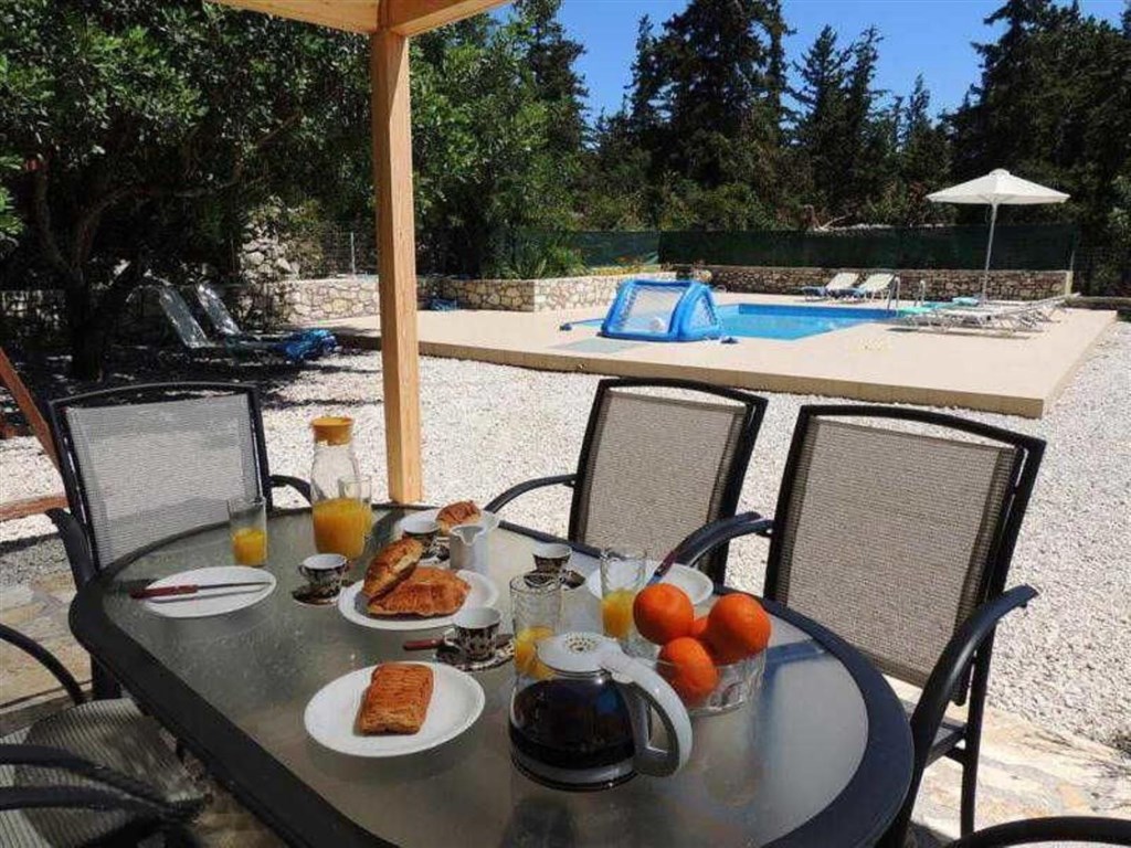 komplex-2-vil-a-jednoho-studia-s-vyhledem-na-more-kreta-recko