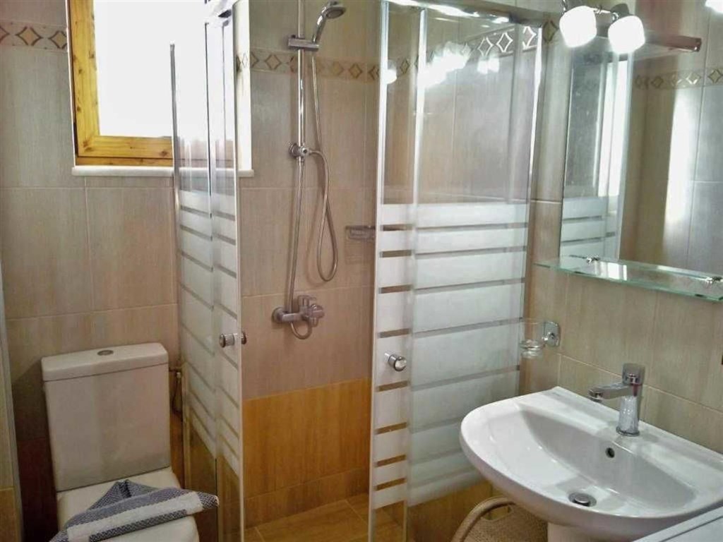 komplex-2-vil-a-jednoho-studia-s-vyhledem-na-more-kreta-recko