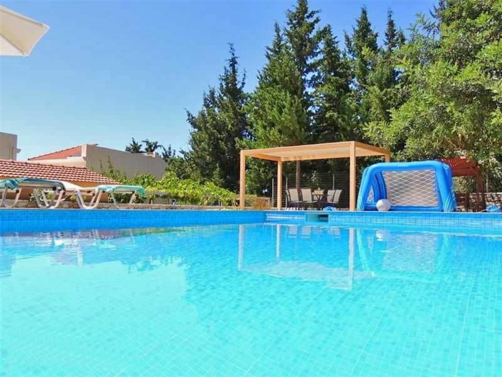 komplex-2-vil-a-jednoho-studia-s-vyhledem-na-more-kreta-recko