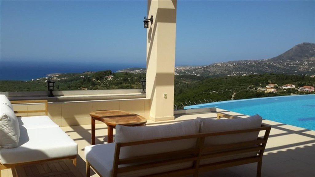 luxusni-vila-s-otevrenym-vyhledem-na-more-i-hory-kreta-recko