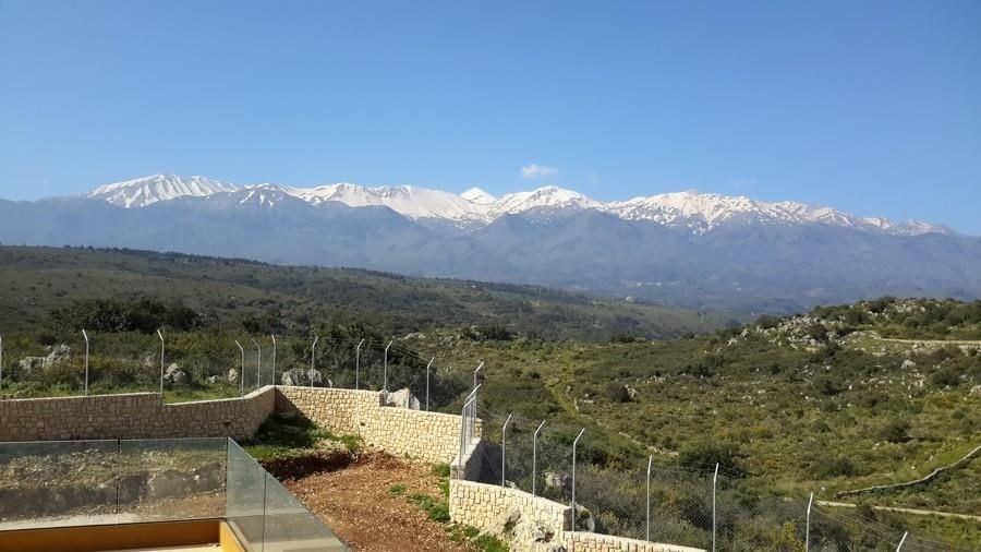 luxusni-vila-s-otevrenym-vyhledem-na-more-i-hory-kreta-recko