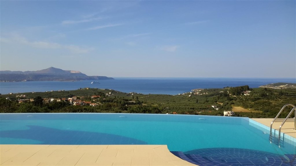 luxusni-vila-s-otevrenym-vyhledem-na-more-i-hory-kreta-recko