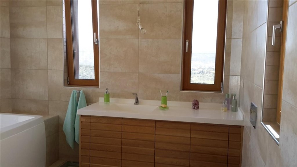 luxusni-vila-s-otevrenym-vyhledem-na-more-i-hory-kreta-recko