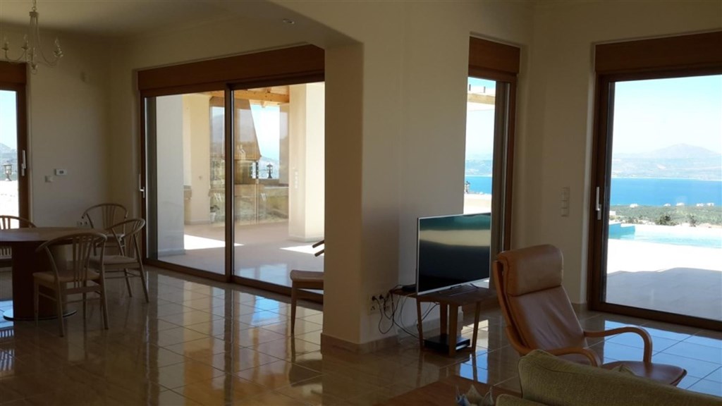 luxusni-vila-s-otevrenym-vyhledem-na-more-i-hory-kreta-recko