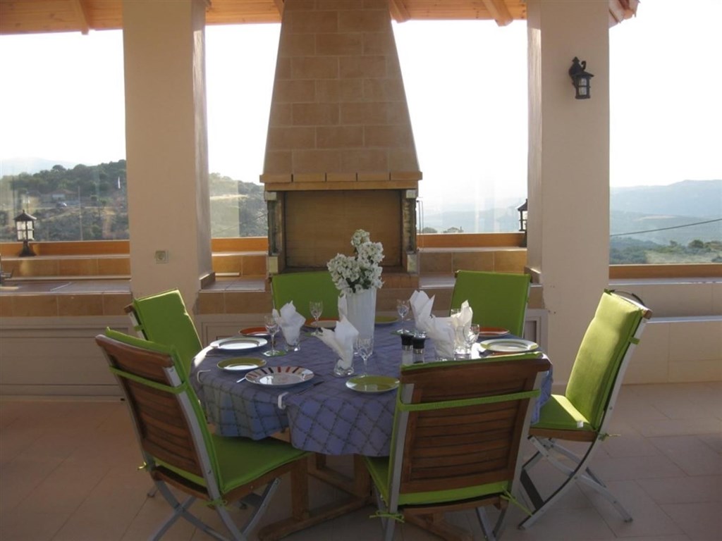 luxusni-vila-s-otevrenym-vyhledem-na-more-i-hory-kreta-recko