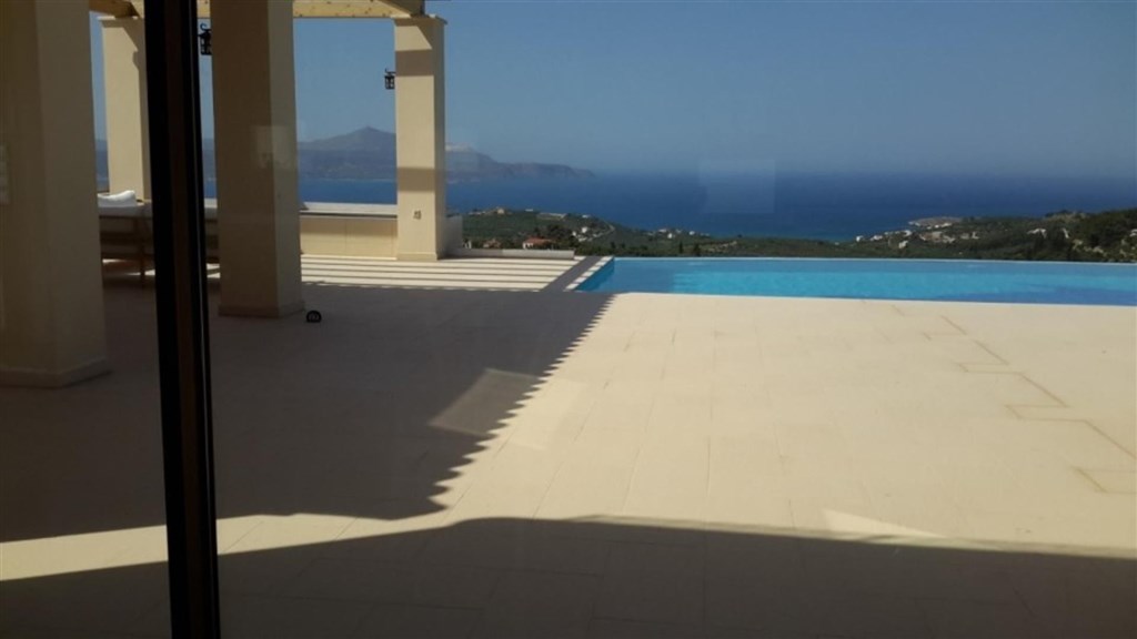 luxusni-vila-s-otevrenym-vyhledem-na-more-i-hory-kreta-recko
