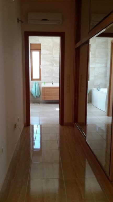 luxusni-vila-s-otevrenym-vyhledem-na-more-i-hory-kreta-recko