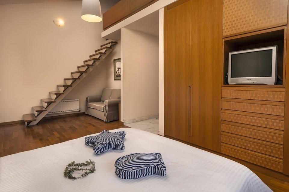 2-luxusni-radove-vily-s-bazenem-a-vyhledem-na-more-kreta-recko