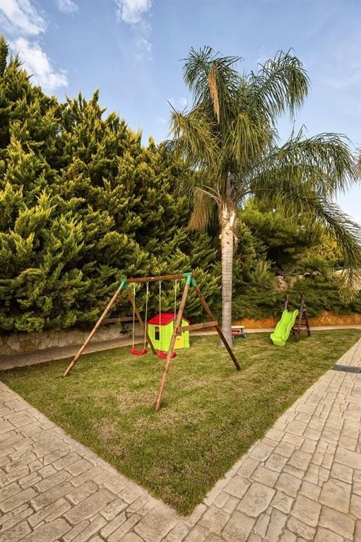 2-luxusni-radove-vily-s-bazenem-a-vyhledem-na-more-kreta-recko