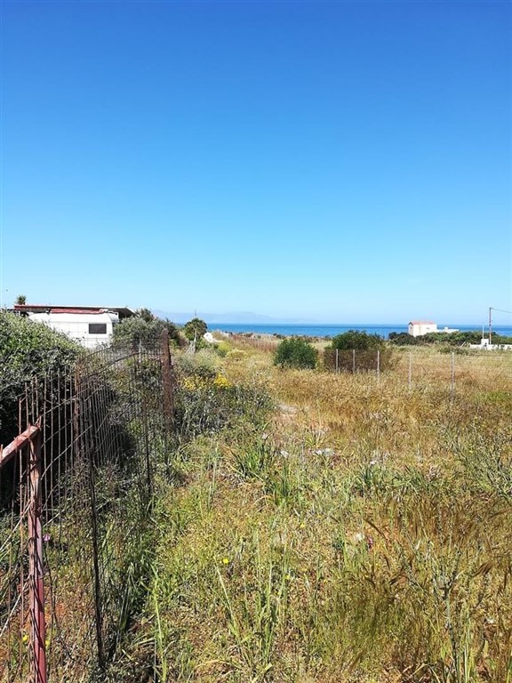 pozemek-s-vyhledem-na-hory-a-more-kreta-recko