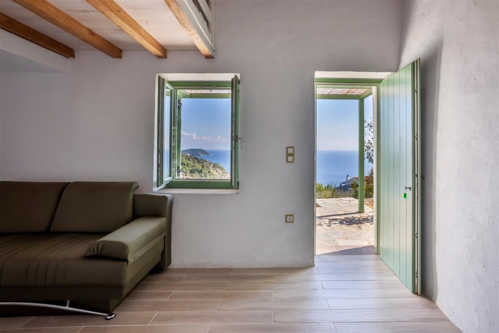 na-prodej-komplex-vila-a-studio-s-vyhledem-na-more-skopelos-recko