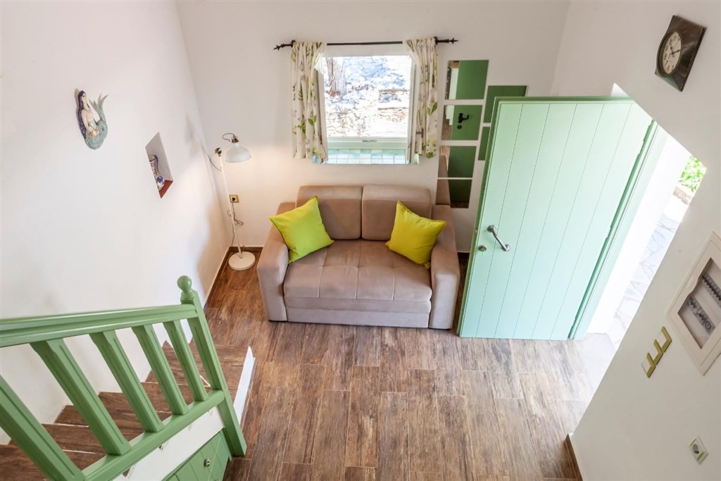 na-prodej-komplex-vila-a-studio-s-vyhledem-na-more-skopelos-recko