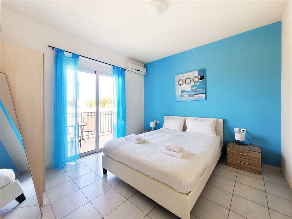 na-prodej-dvoupodlazni-apartman-blizko-more-kreta-recko