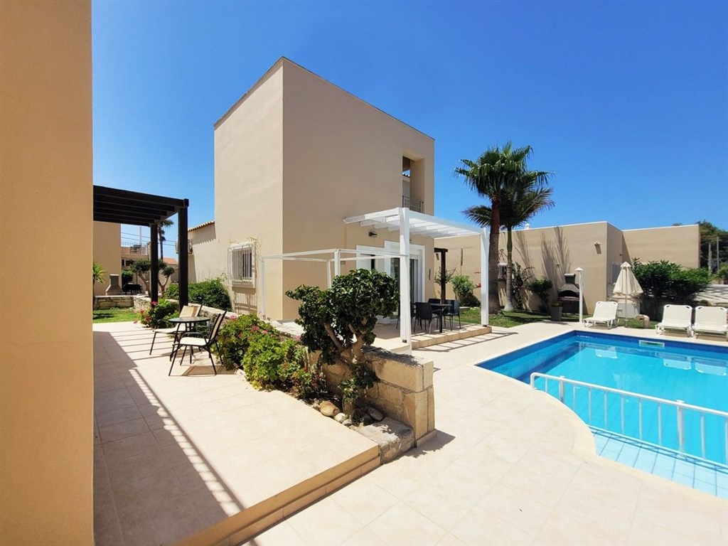 na-prodej-dvoupodlazni-apartman-blizko-more-kreta-recko