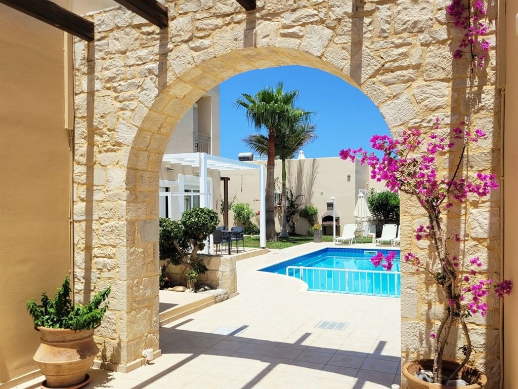 na-prodej-apartman-primo-u-more-a-plaze-kreta-recko