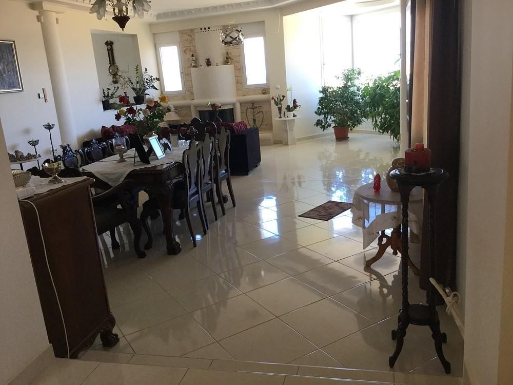 prodej-vila-s-terasami-a-otevrenym-vyhledem-na-more-kreta-recko