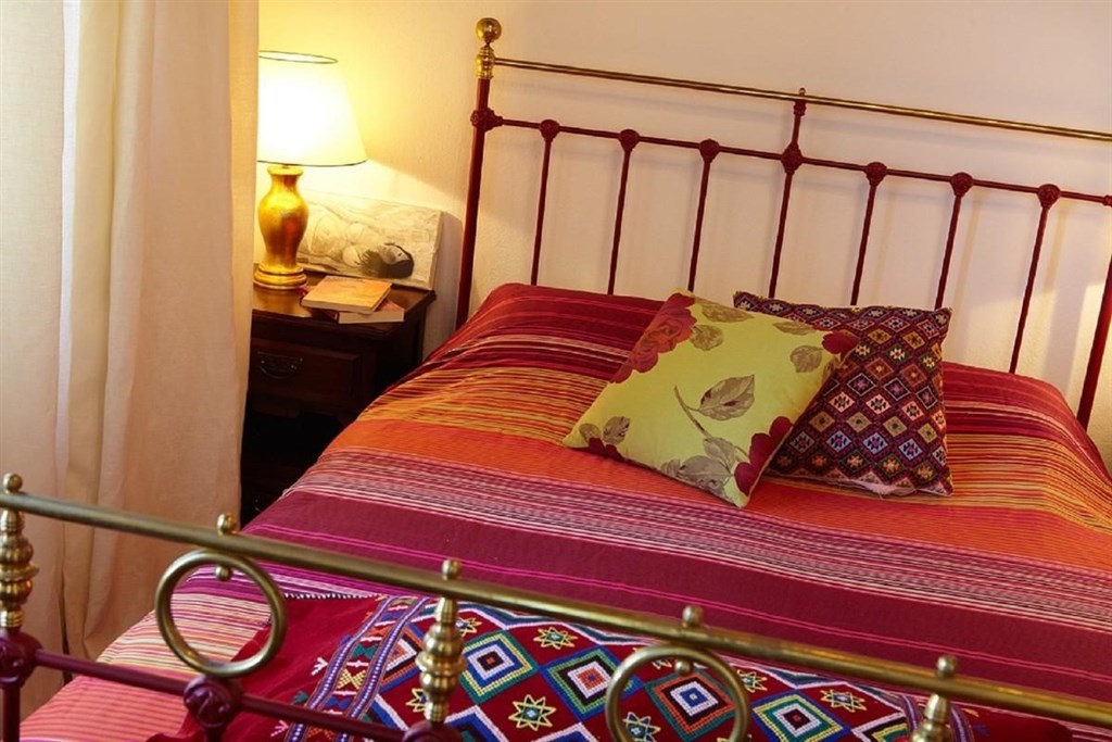 luxusni-renovovane-kamenne-sidlo-s-vyhledy-na-more-kreta-recko