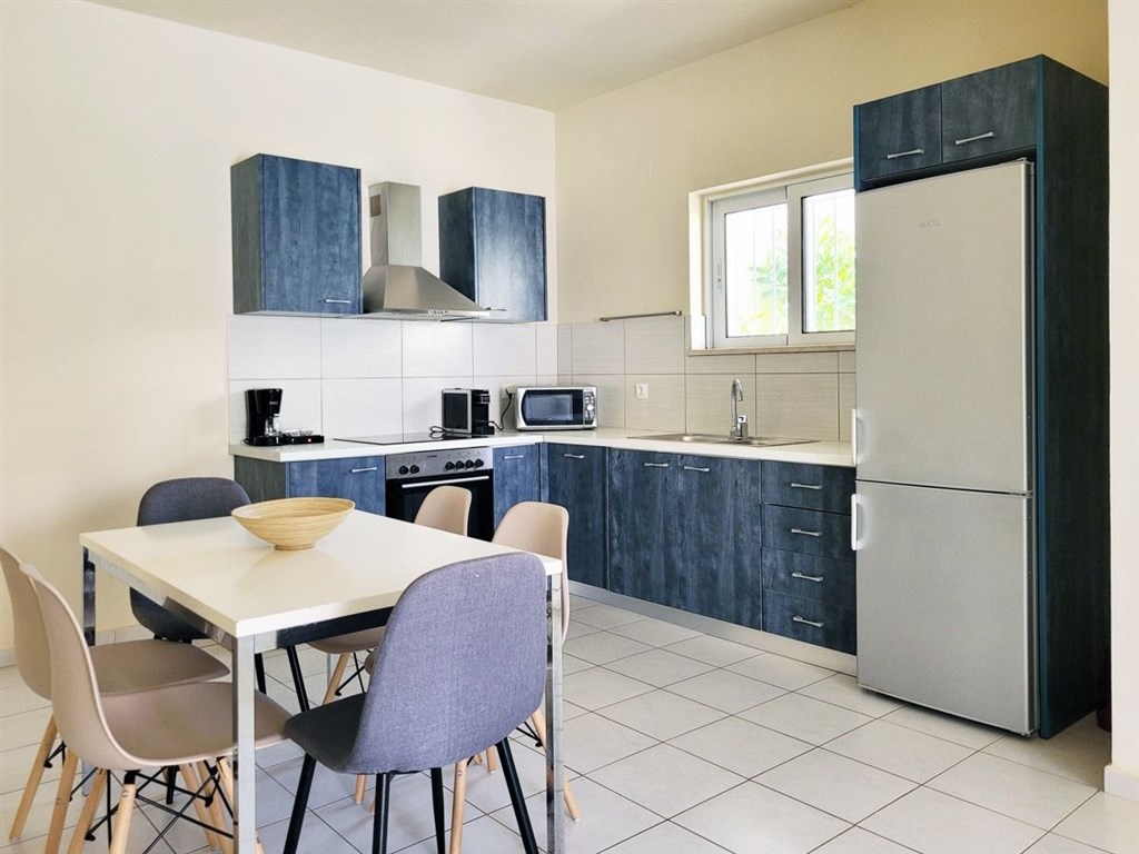 na-prodej-atraktivni-apartman-blizko-more-a-plaze-kreta-recko