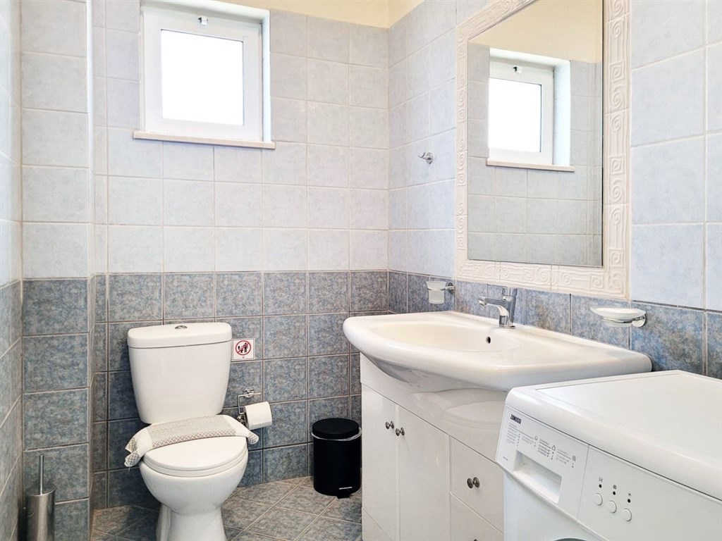 na-prodej-atraktivni-apartman-blizko-more-a-plaze-kreta-recko