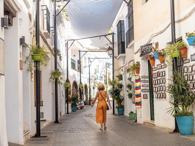 na-prodej-novy-apartman-s-predzahradkou-fuengirola-spanelsko