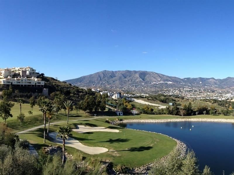 na-prodej-novy-apartman-s-predzahradkou-fuengirola-spanelsko