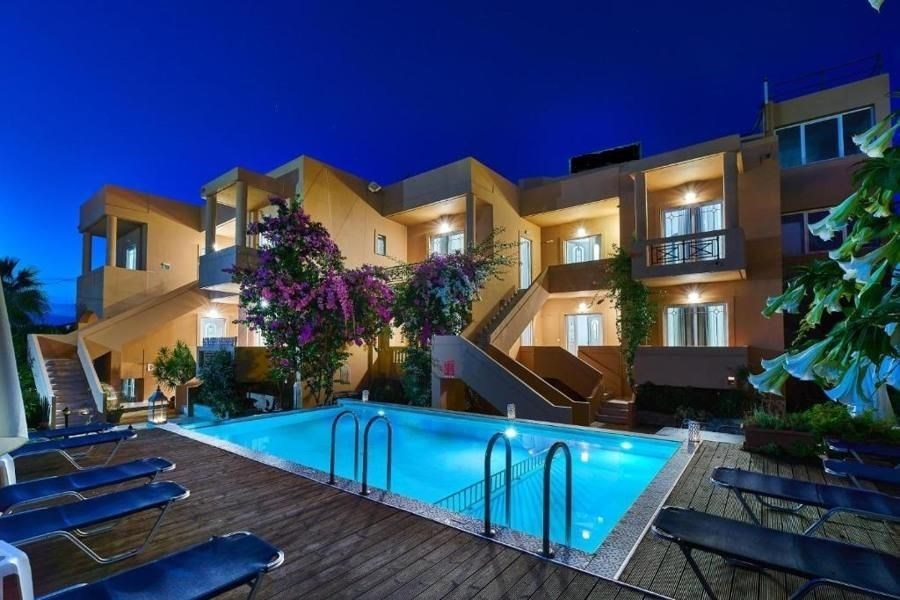 na-prodej-krasny-hotel-jen-100-m-od-plaze-kreta-recko