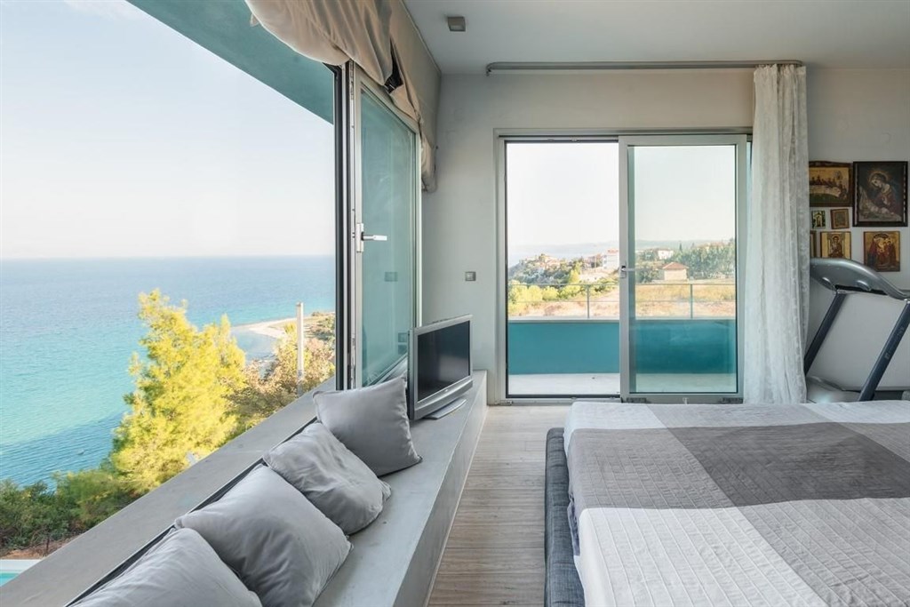 na-prodej-nadherna-luxusni-vila-kousek-od-more-chalkidiki-recko