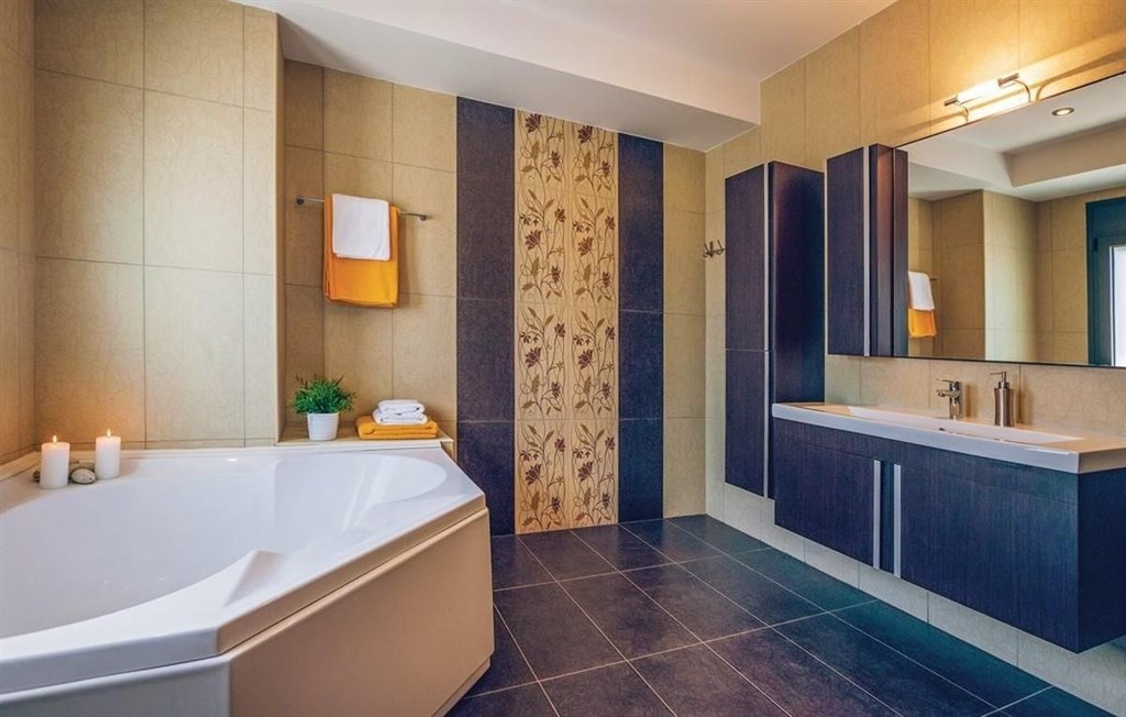 na-prodej-luxusni-vila-s-bazenem-a-vyhledem-na-more-kreta-recko