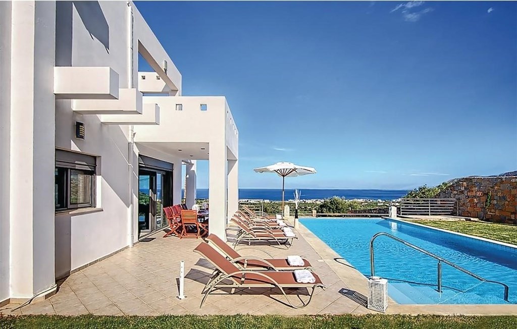 na-prodej-luxusni-vila-s-bazenem-a-vyhledem-na-more-kreta-recko