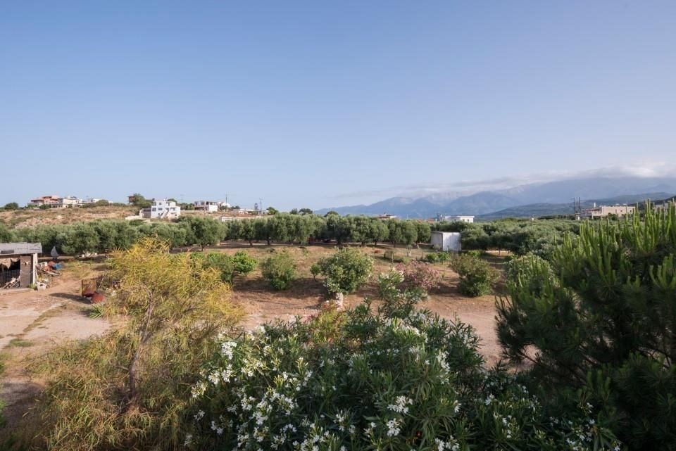 designova-vila-s-bazenem-a-sirym-vyhledem-na-more-kreta-recko