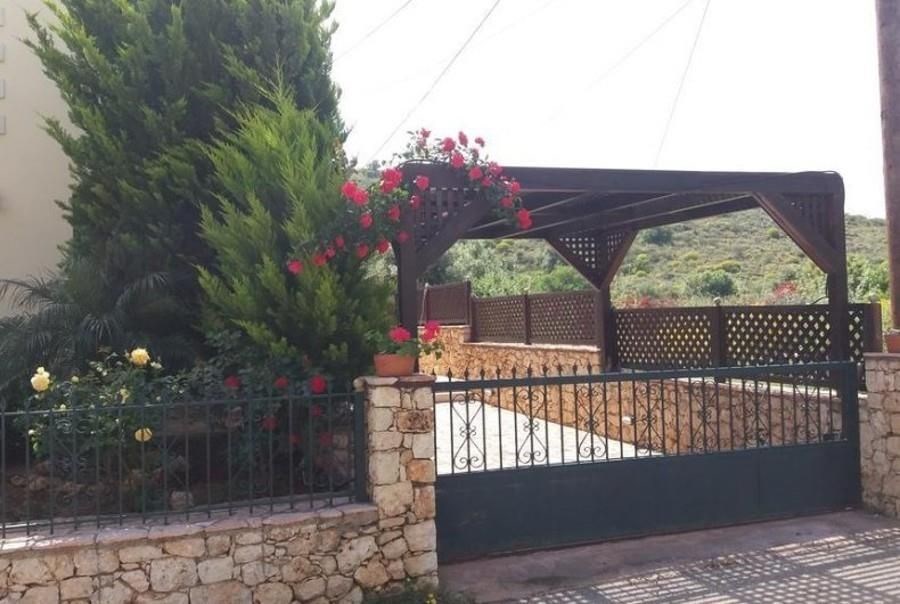 pekna-a-utulna-vila-s-bazenem-kreta-recko