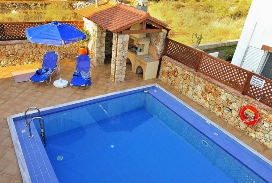 pekna-a-utulna-vila-s-bazenem-kreta-recko