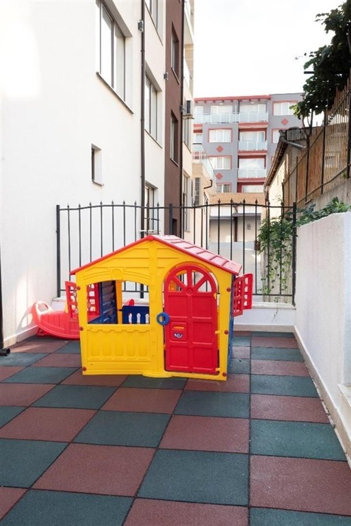 velky-moderni-apartman-v-1-rade-u-more-primorsko-bulharsko