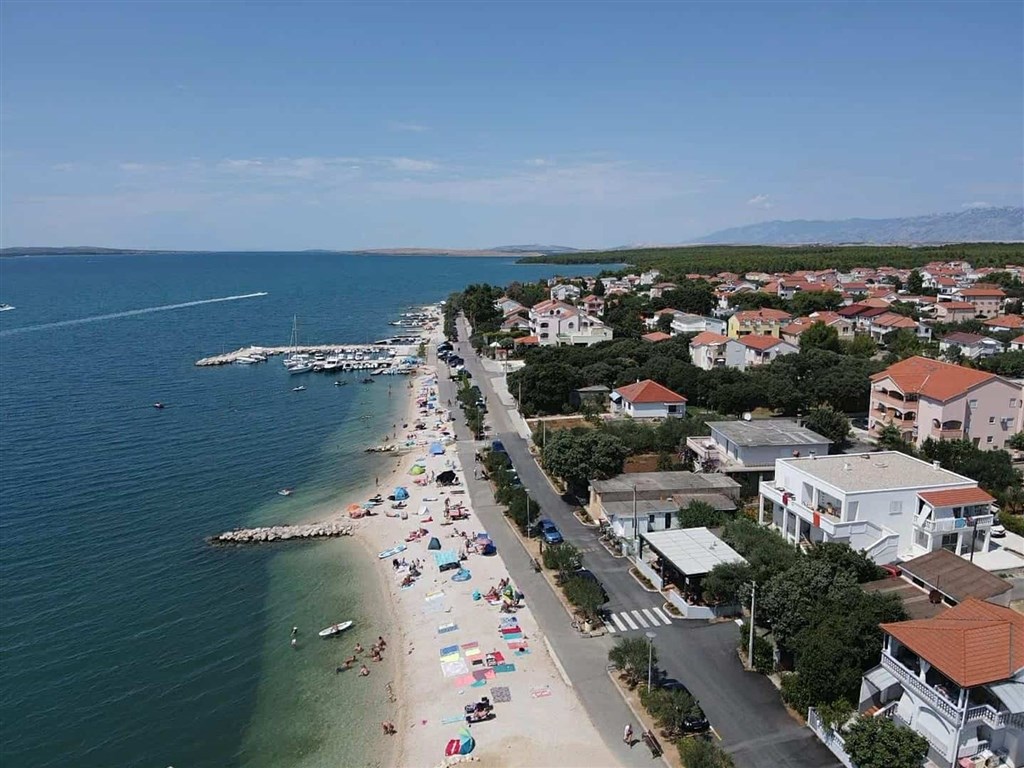 na-prodej-nova-dvoupodlazni-vila-s-bazenem-vrsi-chorvatsko